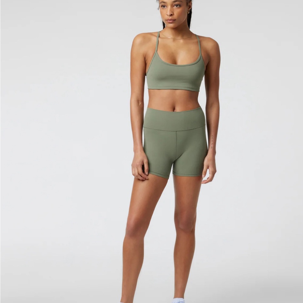 ISO Vuori AlltheFeels Sets/Shorts/Bras - Picture 5 of 5